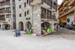 VAL VILLAGE